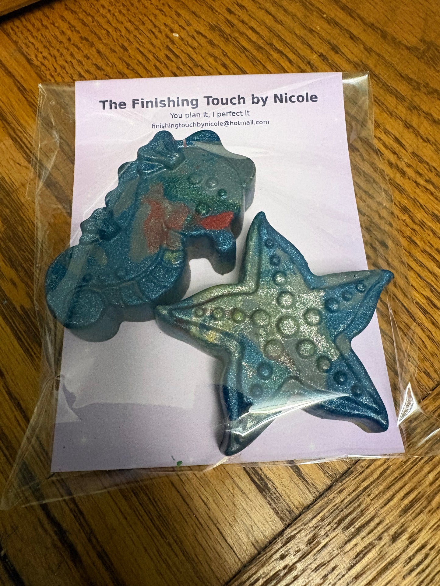 custom favour crayons - jumbo